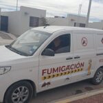 Continúa Ecología fumigando contra la garrapata en las colonias