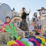 Invita Dirección de Educación a participar en el desfile cívico-deportivo y concurso de carros alegóricos por la Revolución Mexicana