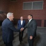 Alcalde Cruz Pérez Cuéllar acompaña al juez Ricardo Samaniego en su informe anual del Condado de El Paso