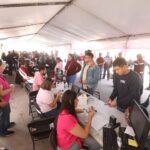 Entrega Desarrollo Social 30 tinacos durante Cruzada por Juárez en la colonia Revolución Mexicana