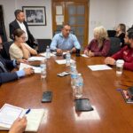 Analizan entrega de materiales y tinacos para familias vulnerables