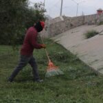 Realiza Parques y Jardines trabajos de mantenimiento en parque Río Champotón
