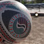 Parten a EU esferas gigantes de Mata Ortiz que representarán a Chihuahua en la “Semana de México en Chicago”.