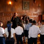 Alumnos de la primaria Luis Ramírez conocen de la historia local en la antigua Presidencia Municipal