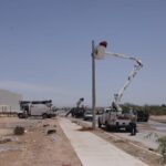 Rehabilitan infraestructura de alumbrado público en la calle Jesús Macías Delgado