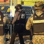 Armas y drogas aseguradas como resultado de operativo conjunto; hay 15 detenidos