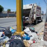Atiende Limpia acumulación de basura en avenida Insurgentes