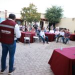 Cruz Pérez Cuéllar se reúne con productores del sector manzanero en Guerrero