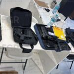 En cateo en una empresa de seguridad de la zona fronteriza de México, FGR aseguró armas, cargadores y cartuchos