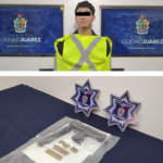 Tras denuncia, Policías Municipales detienen a sujetos en con una subametralladora tipo uzi