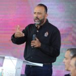 Encabeza alcalde Cruzada Rosa en el Centro Comunitario Palo Chino